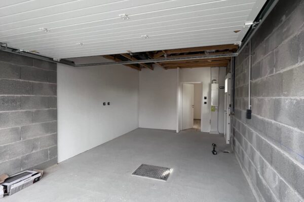 interieur-garage-maison-passiva-construction-reception-pour-retraites interieur-garage-maison-passiva-construction-reception-pour-retraites